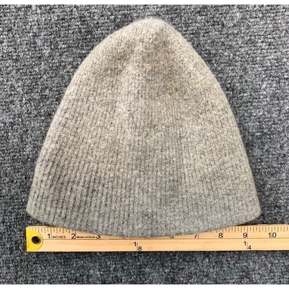 J Crew Kids Beanie Girls One Size Ribbed Knit Brushed Plush Hat Winter Cap - Picture 3 of 4